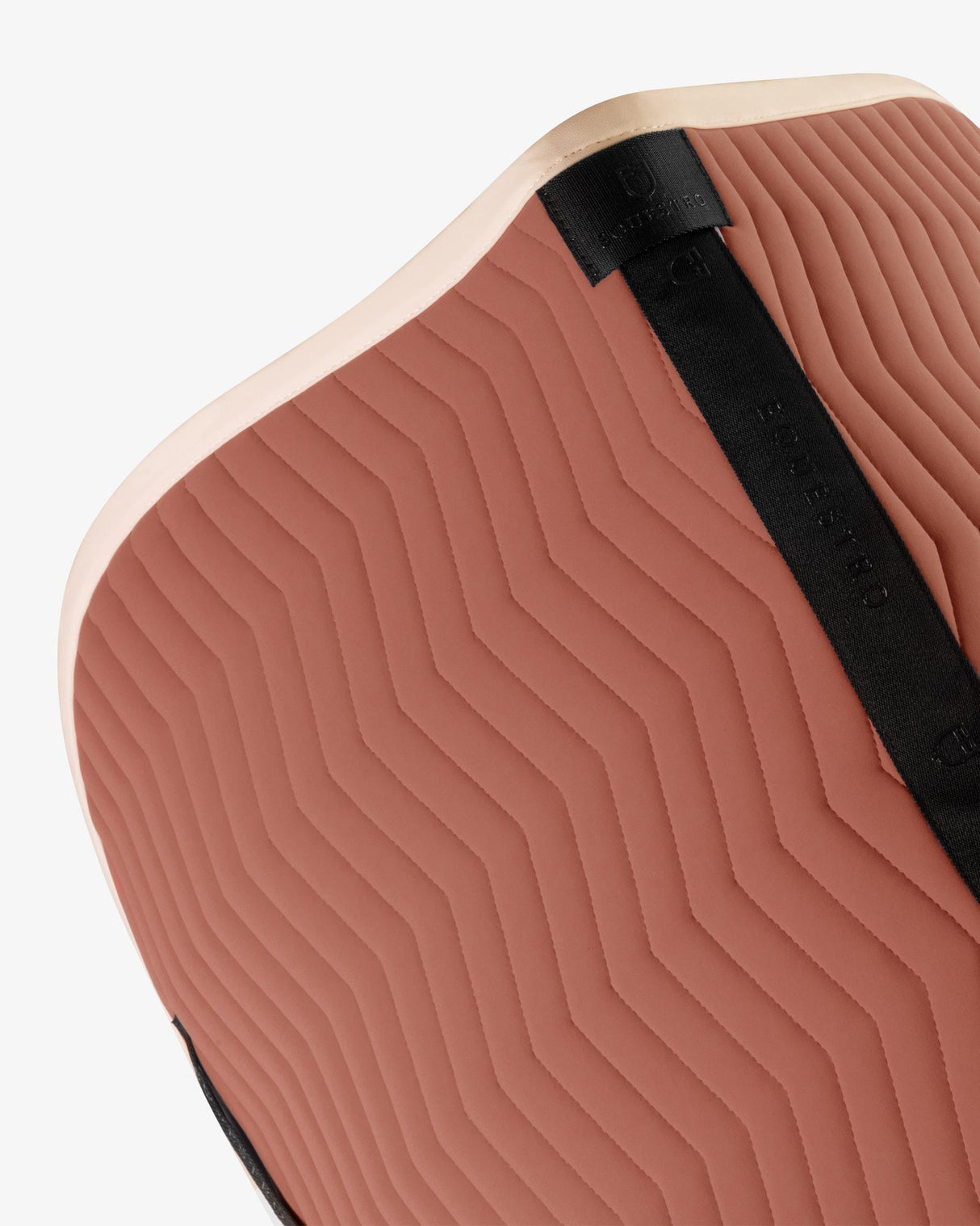 Sottosella con Cuffia Wave Quilting salto in tessuto tecnico