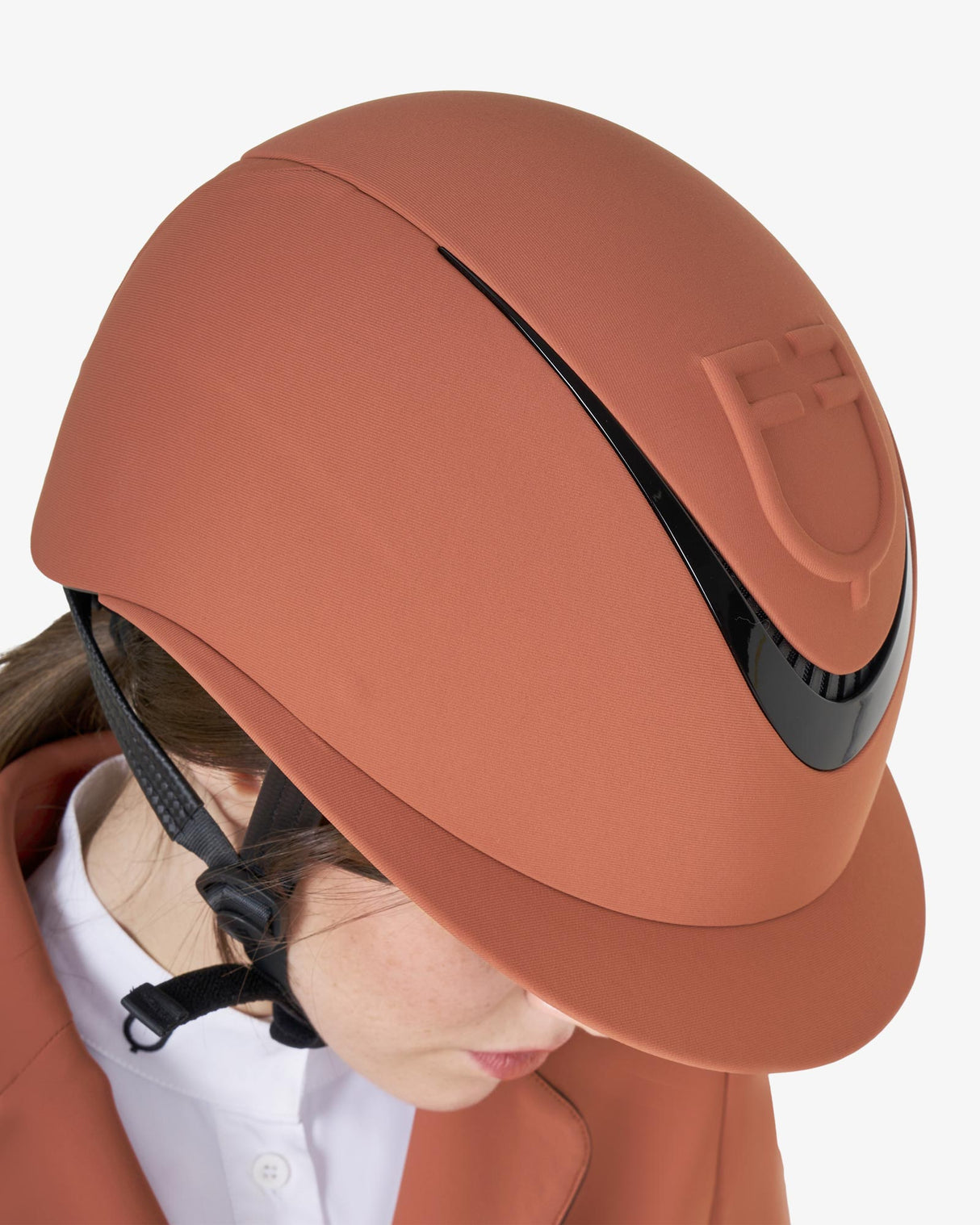 Cap donna con visiera larga e logo embossed omologazione (Copia)