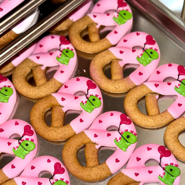 SAN VALENTINO <3 - Pretzel ghiacciati in edizione limitata I Set di 6 biscotti decorati a forma di cavallo a forma di pretzel