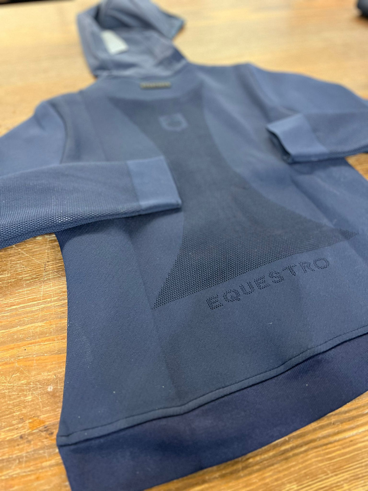 Felpa tecnica donna con cappuccio e inserti micro mesh Equestro