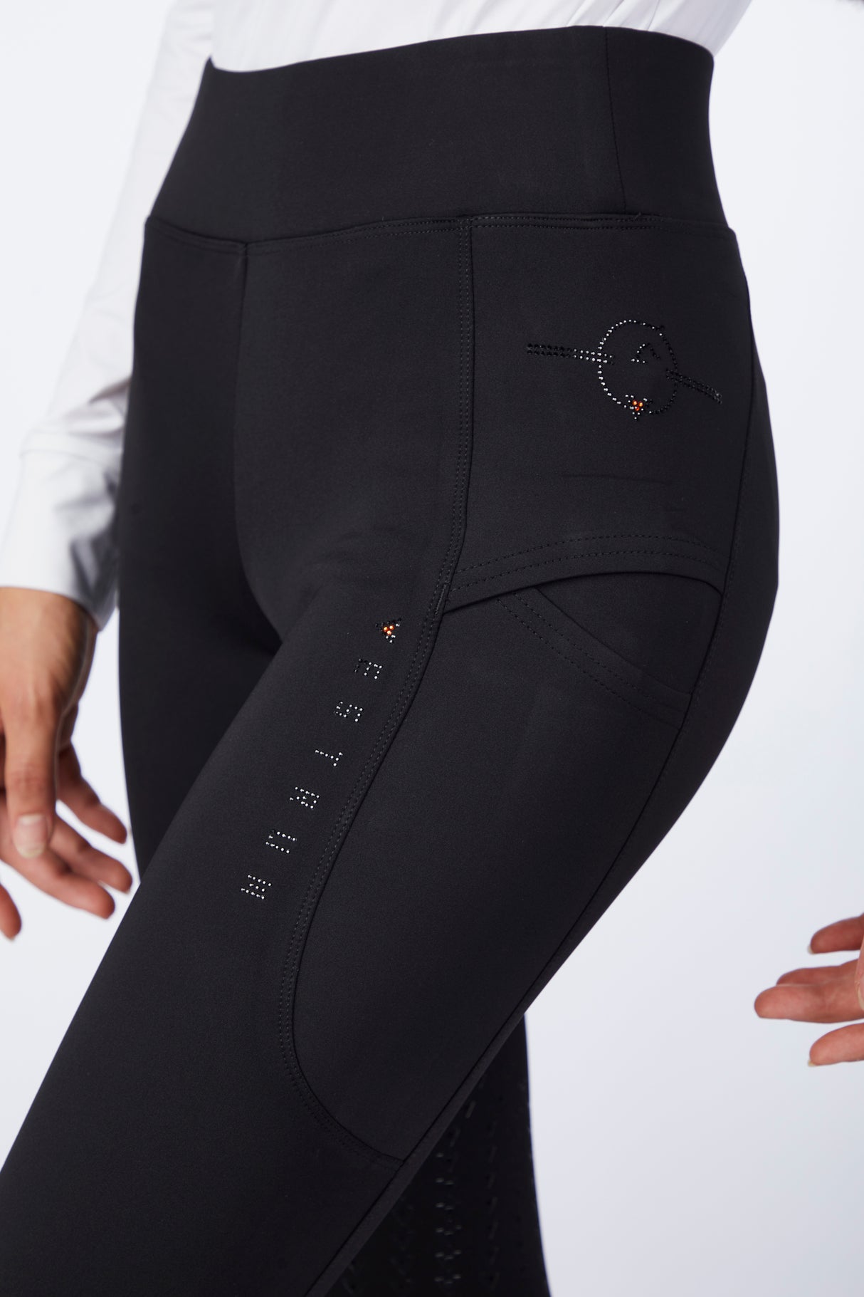 VEGA WOMEN’S RIDING LEGGINGS WITH KNEE GRIP