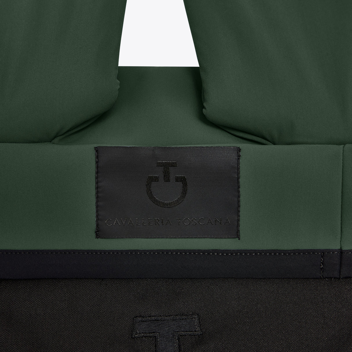 Set sottosella e cuffia Cavalleria Toscana con trapuntatura circolare verdone