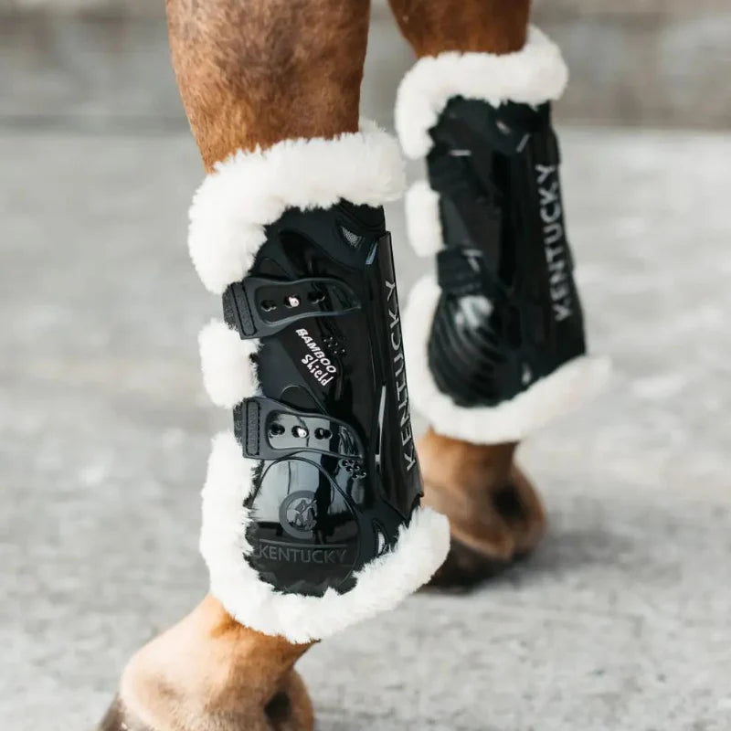 Stinchiere Vegan Sheepskin bottoncini con pelliccia Kentucky nero