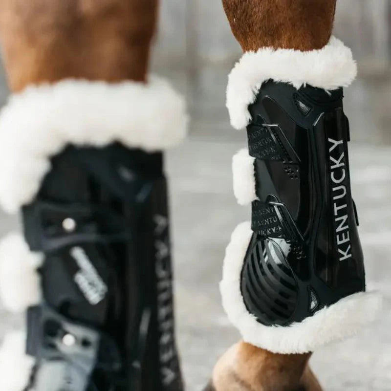 Stinchiere Vegan Sheepskin bottoncini con pelliccia Kentucky nero