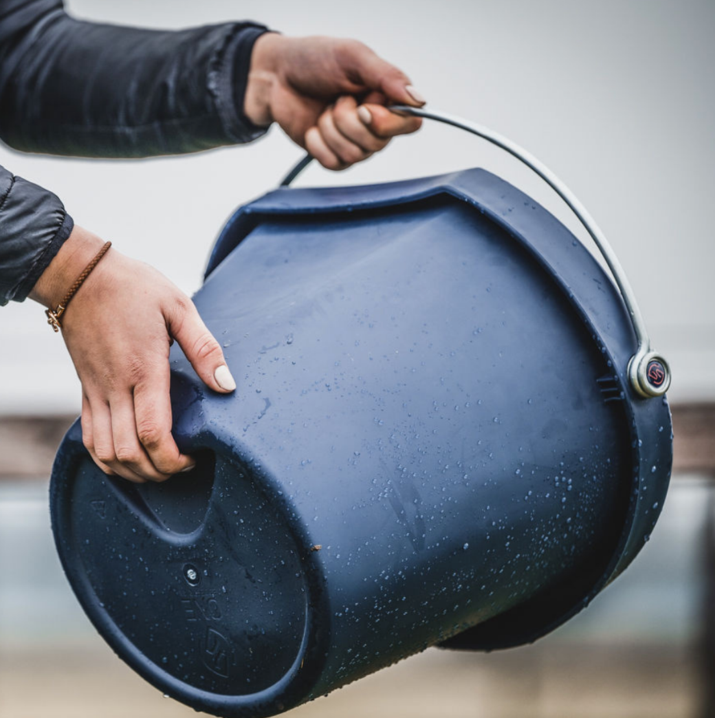 One Bucket 18L One Equestrian
