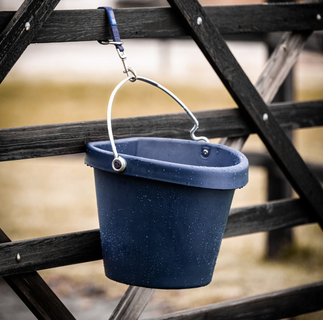 One Bucket 18L One Equestrian