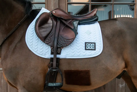 Sottosella jumping modello Fishbone Kentucky con portanumero bianco