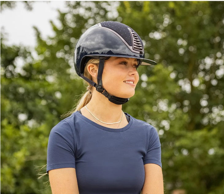 Casco Memphis visiera polo QHP