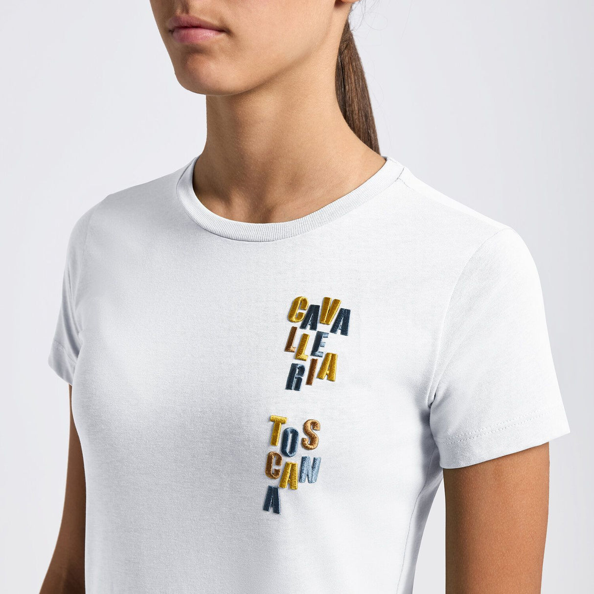 T-shirt in cotone bambina con logo CT ricamato in colori vivaci Cavalleria Toscana