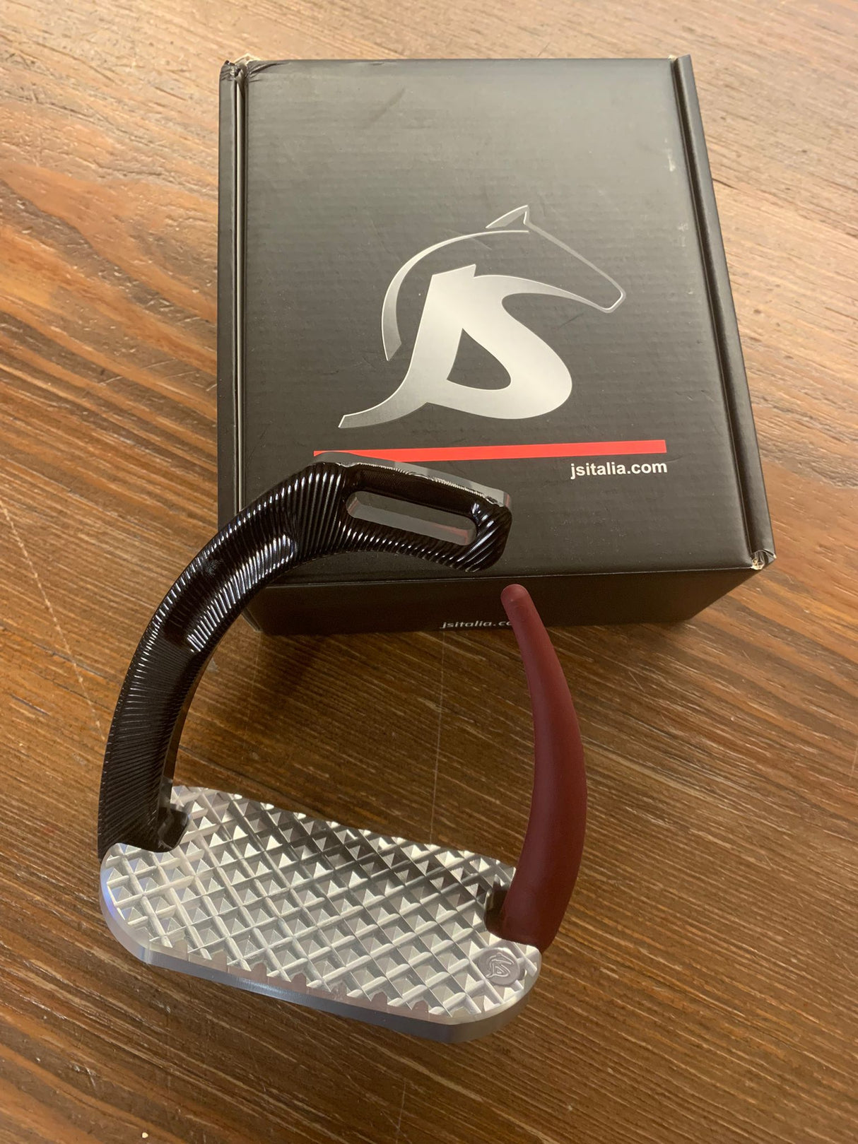 Staffe JS Italia modello Air Foliage nero e bordeaux