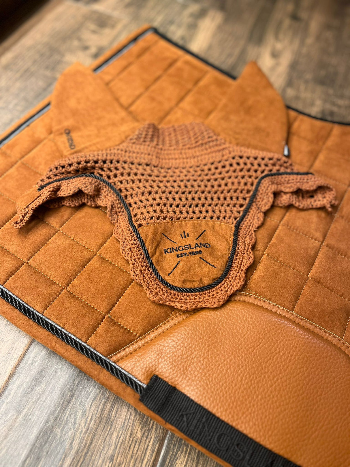 Sottosella e cuffia KLMona Kingsland Argan oil