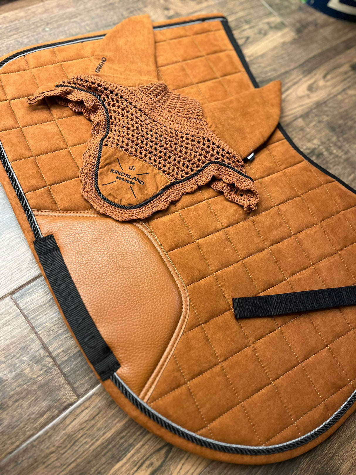 Sottosella e cuffia KLMona Kingsland Argan oil