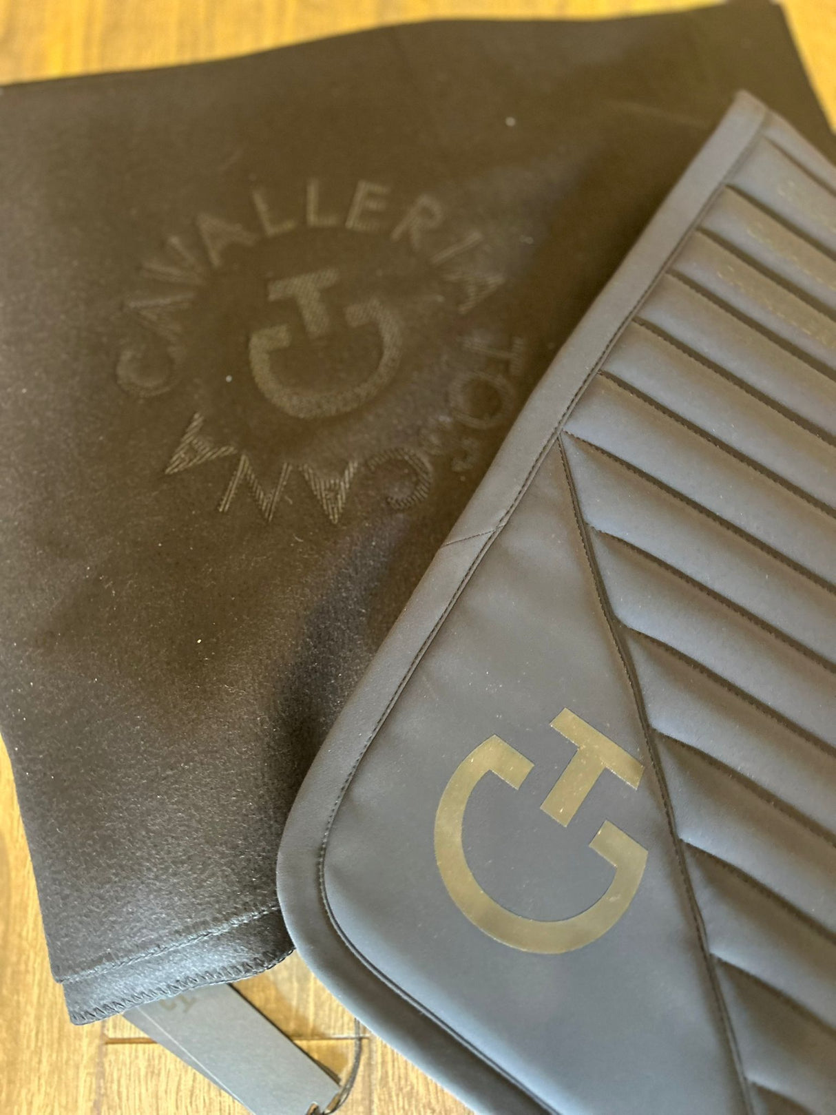 Coperta in pile rettangolare + Sottosella Cavalleria Toscana Nero