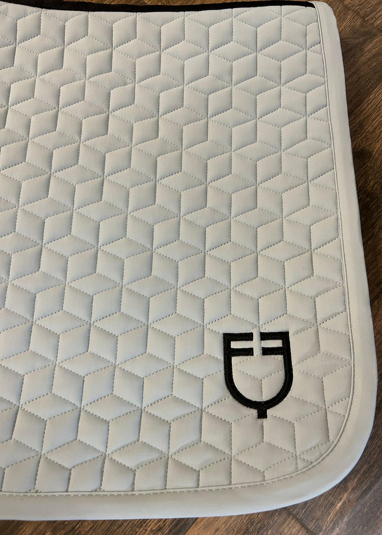 Sottosella cube quilting colore grey mist