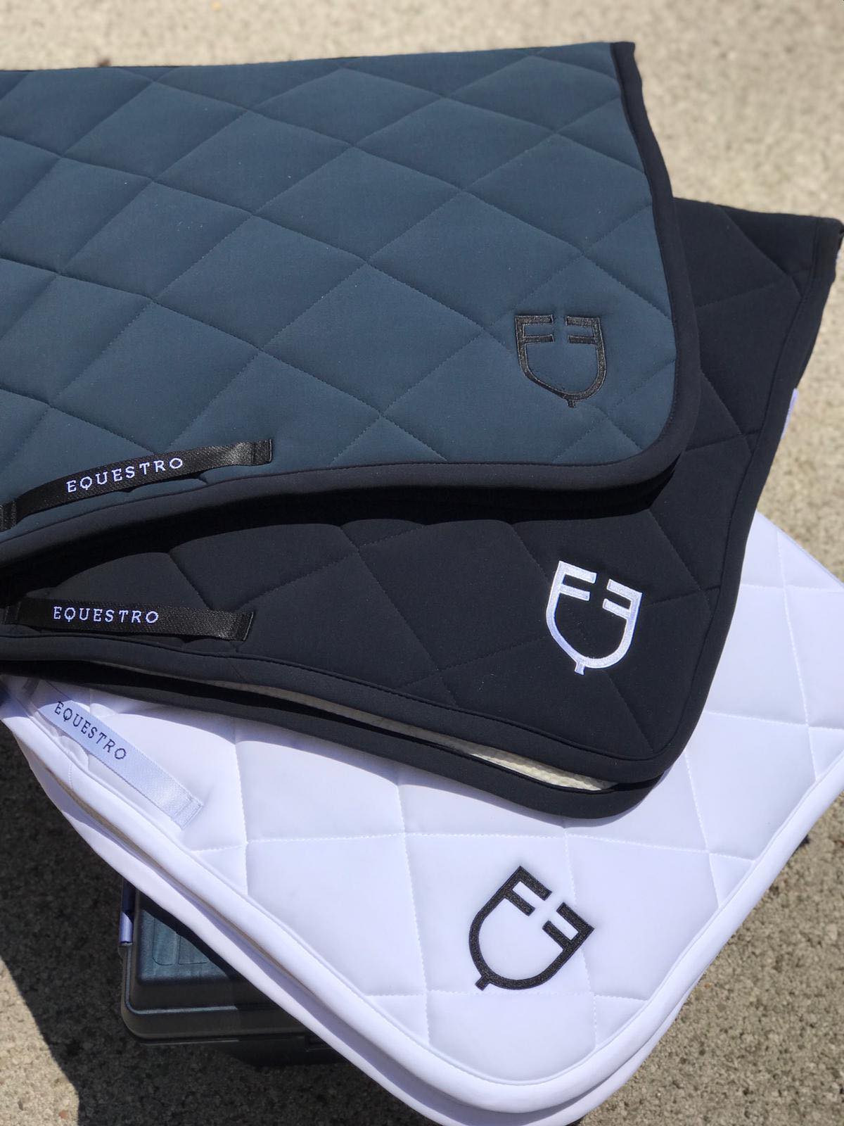 SOTTOSELLA JUMPING EQUESTRO IN TESSUTO TECNICO BLACK LINE EDITION