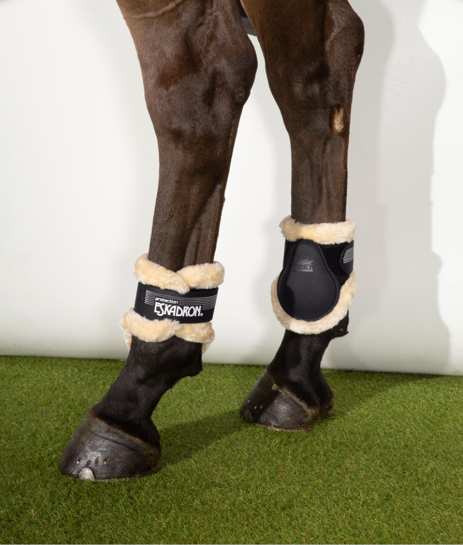 Paranocche Eskadron modello PROTECTION FAUXFUR H con pelliccia