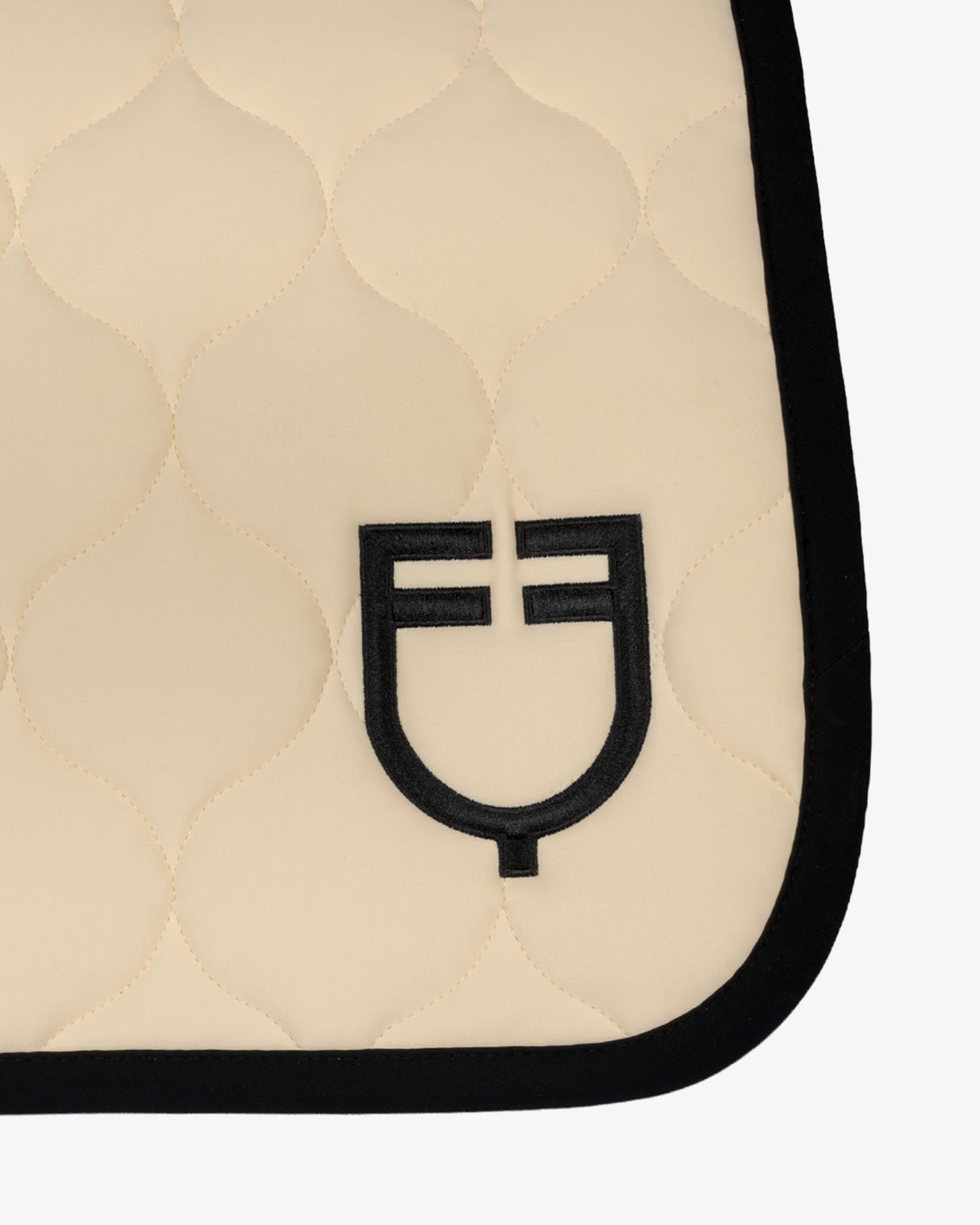 Sottosella salto con trapuntatura a cipolla con cuffia