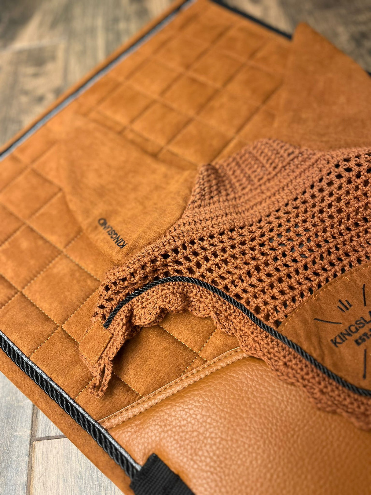 Sottosella e cuffia KLMona Kingsland Argan oil